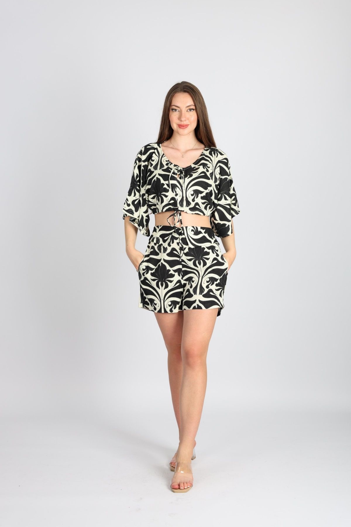 ETNİK DESENLİ CROP BLUZ VE  ŞORT İKİLİ TAKIM